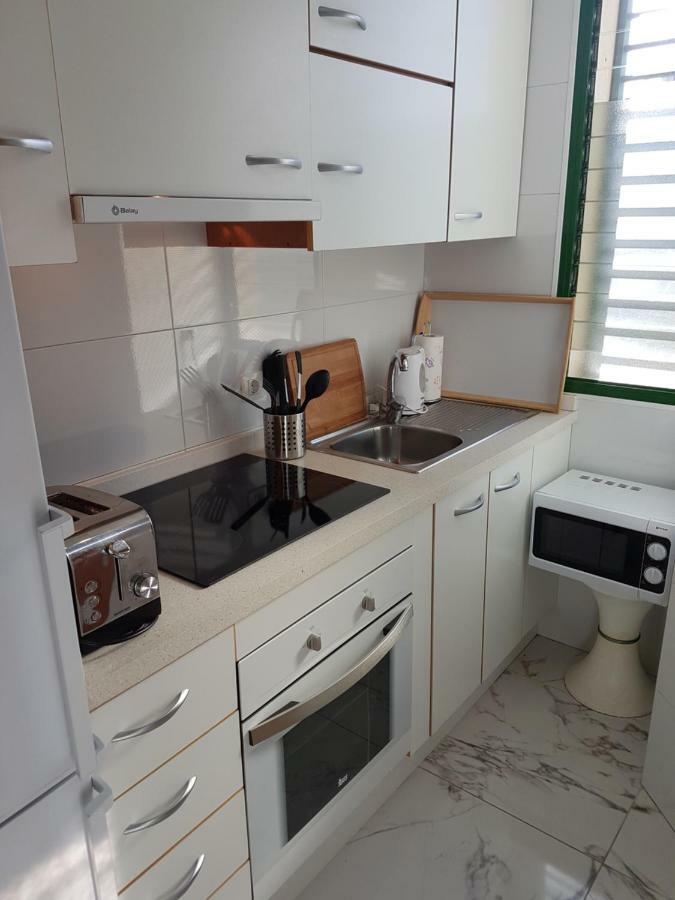ארונה Apartment Casa Palmera Only 150 Meters To The Beach, Heated Pool, Wifi, Sat-Tv, Balcony With Poolview מראה חיצוני תמונה